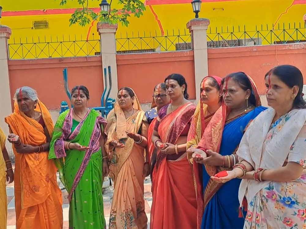 भारतीय सेना की पाक में आतंकवाद के खिलाफ चलाए गए ऑपरेशन सिंदूर से पूरे देश में जश्न, हमले के 15 दिन बाद भरी मांग