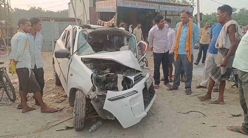 हाजीपुर-मुजफ्फरपुर एनएच 22 पर भीषण सड़क हादसा, दो लोगों की मौत, 4 गंभीर