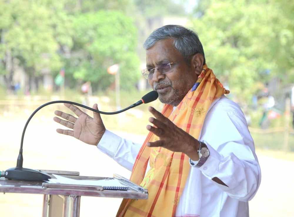 बाबूलाल मरांडी बोले –  देश को लूटने वालों के घर से पैसे निकाल रही मोदी सरकार