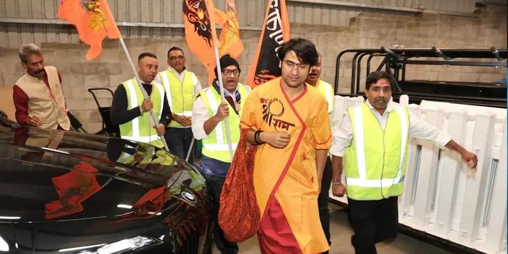 राजा रघुवंशी हत्याकांड के बाद धीरेंद्र शास्त्री शादी से डरे, बोले पहले नीले ड्रम की देवियां आईं, अब सोनम आ गई