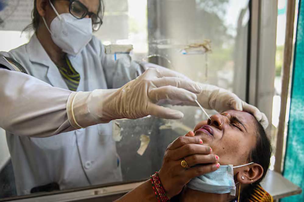 भारत में बढ़ते कोरोना मामलों के बीच पंजाब सरकार ने जारी की एडवाइजरी, मास्क पहनने की दी सलाह