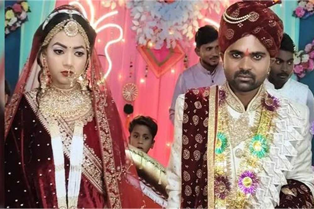 होटल में समोसे का ऑर्डर दिया और वॉशरूम के बहाने दुल्हन हो गई गायब, बाजार में ढूंढता रह गया दूल्हा