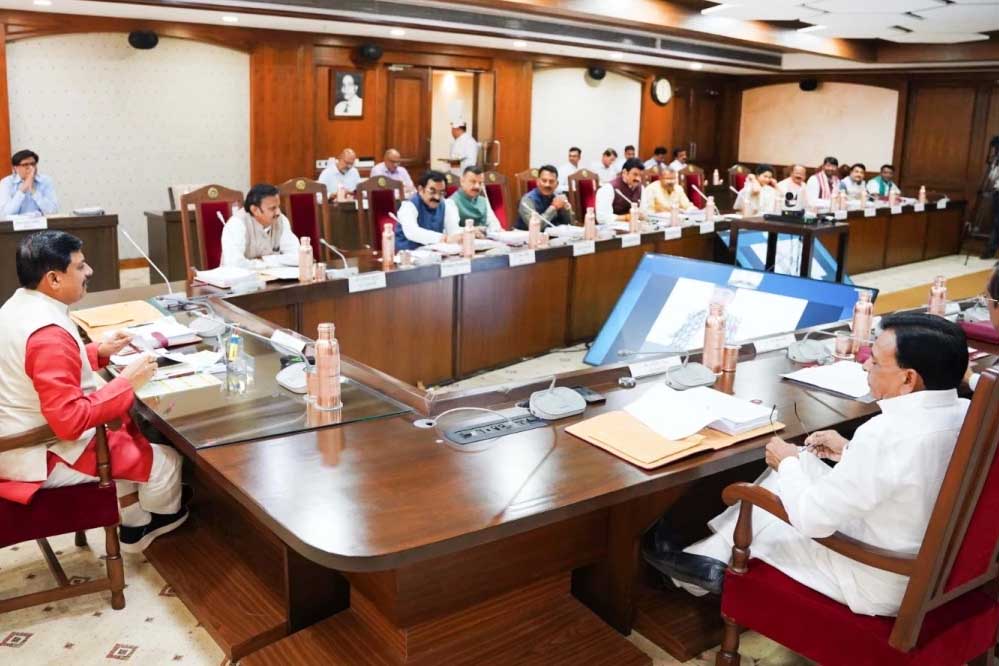 मोहन कैबिनेट का बड़ा निर्णय, पदौन्नति नीति को मंजूरी, 4 लाख कर्मचारियों को होगा फायदा, आंगनबाड़ी में होगी भर्ती