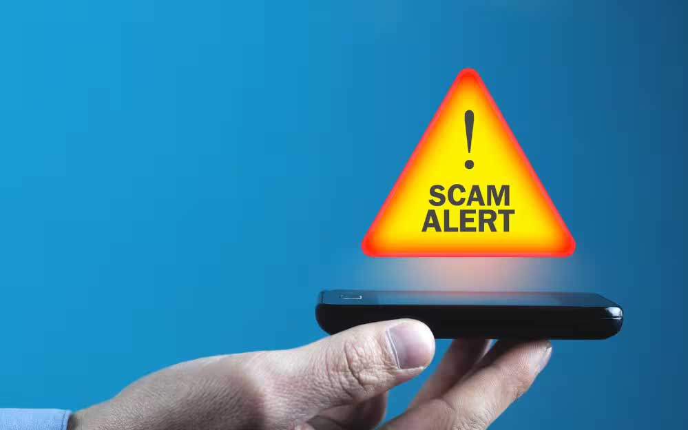 ट्रेडिंग के नाम से 2200 करोड़ से अधिक की धोखाधड़ी करने वाले दो आरोपी गिरफ्तार