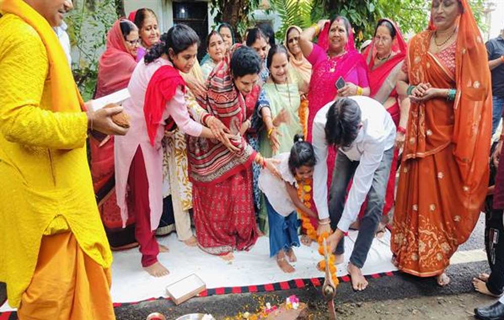 जनता की उम्मीदों पर खरा उतरना ही हमारा लक्ष्य : राज्यमंत्री श्रीमती गौर