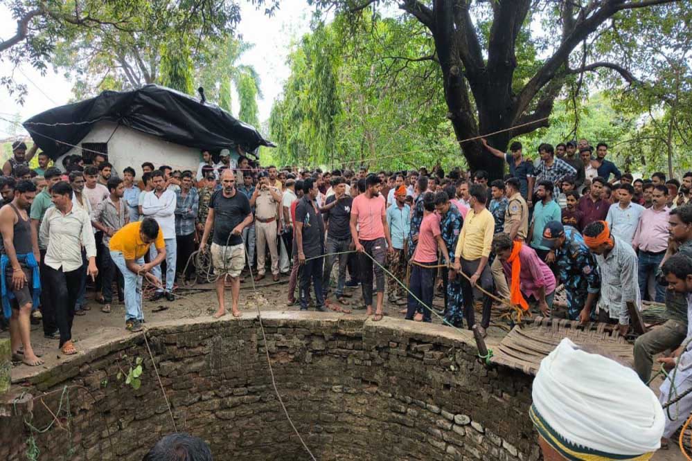 गुना : कुएं में जहरीली गैस होने से 5 लोगों की मौत, इलाके में हड़कंप