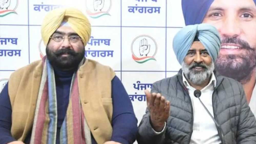 लुधियाना उपचुनाव में मिली हार के बाद कांग्रेस में घमासान, 2 बड़े नेताओं का इस्तीफा