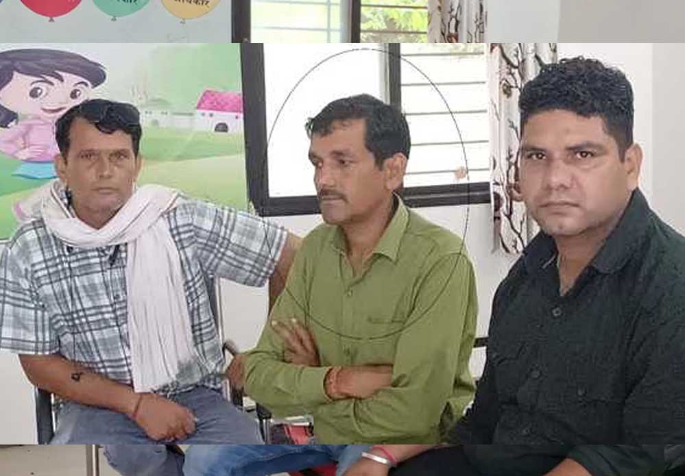 छतरपुर में लोकायुक्त की भ्रष्टाचार पर कार्रवाई, पटवारी रिश्वत लेते रंगे हाथों गिरफ्तार, इसलिए मांगी थी घूस