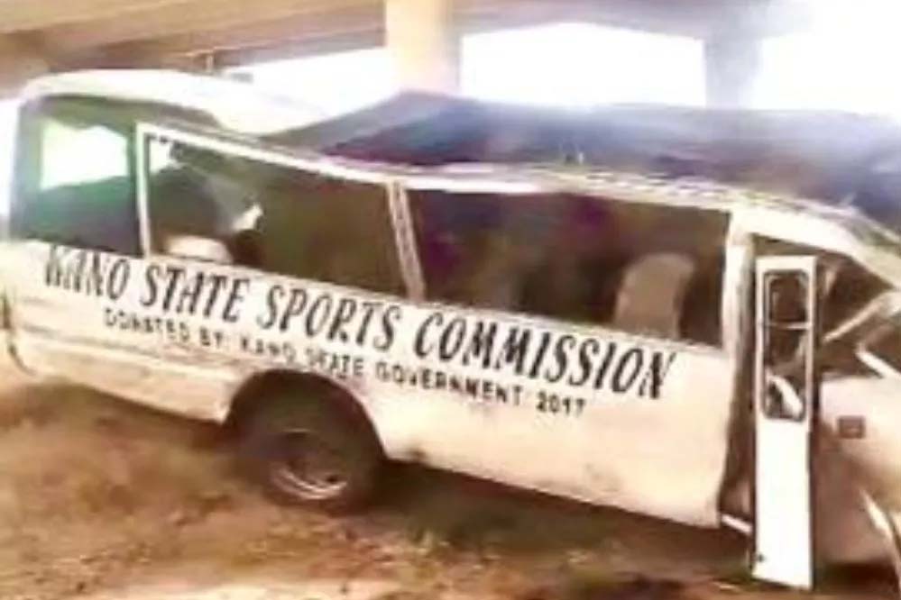 नाइजीरिया में बड़ा सड़क हादसा, पुल से नीचे गिरी 35 एथलीटों को ले जा रही बस, 22 की मौत