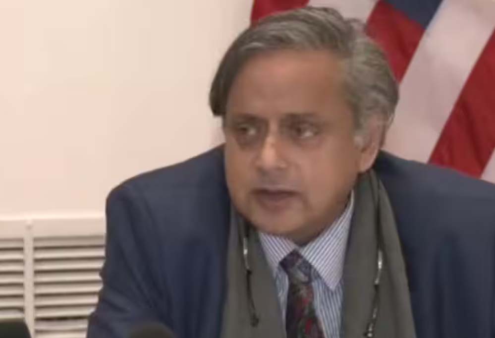 राहुल गांधी के ‘सरेंडर’ वाले विवाद में शशि थरूर की एंट्री, बोले- भारत को किसी तीसरे पक्ष की जरूरत नहीं है…