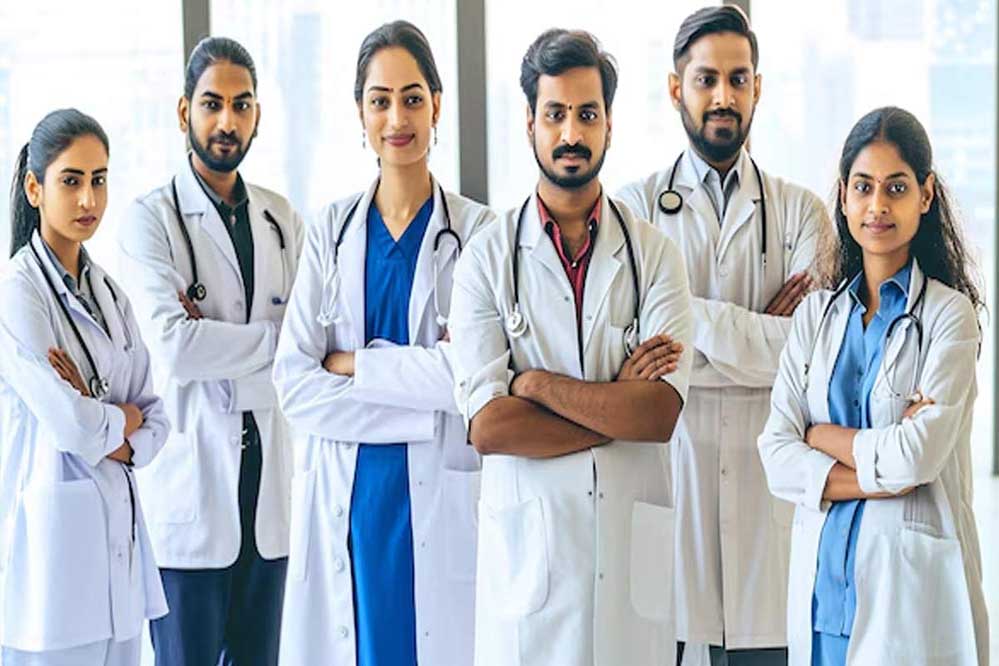 प्रदेश के दूरस्थ इलाकों में स्वास्थ्य केंद्रों में जुलाई से दो हजार डॉक्टरों की सेवाएं मिलेंगी