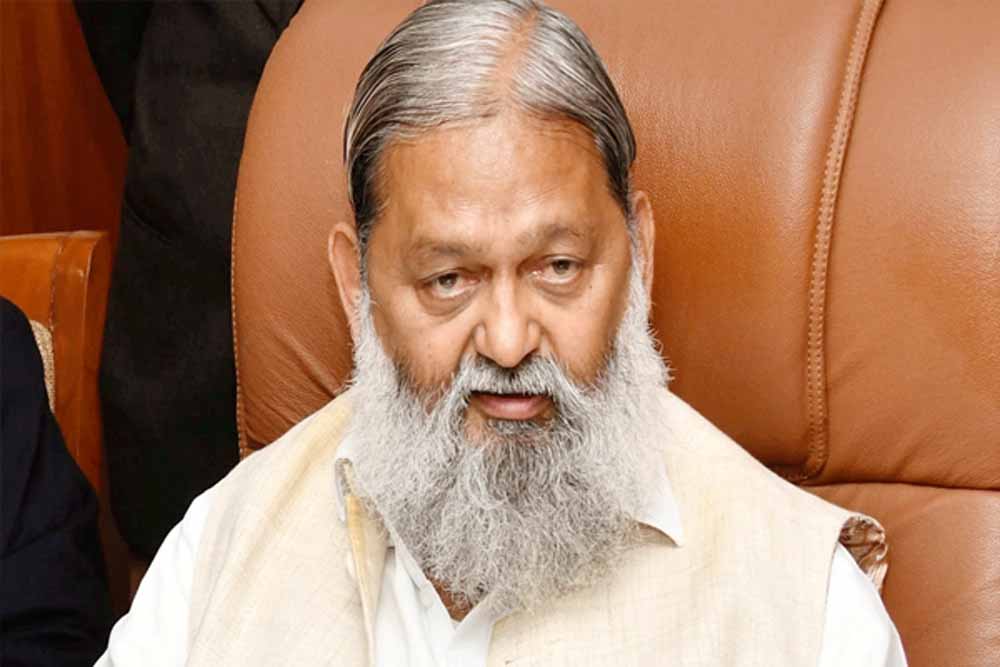 मंत्री अनिल विज ने तीखा पलटवार करते हुए कहा- कांग्रेस का संवैधानिक संस्थाओं पर नहीं है भरोसा