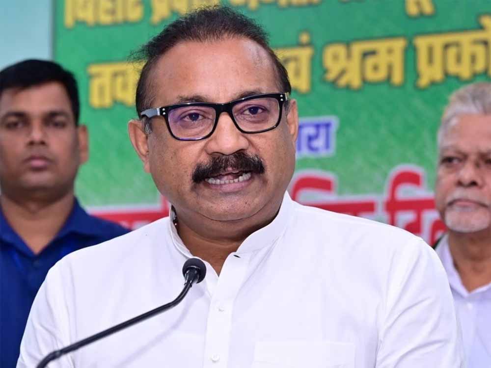 नीतीश सरकार में ग्रामीण कार्य मंत्री अशोक चौधरी बने असिस्टेंट प्रोफेसर