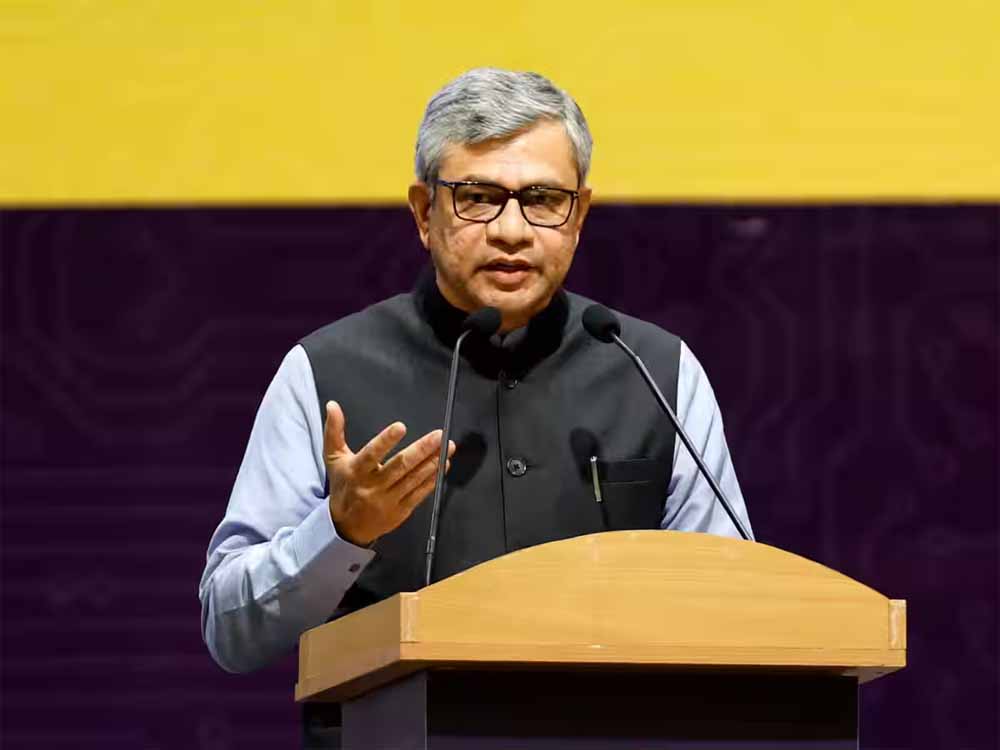 अश्विनी वैष्णव ने मानेसर में भारत के सबसे बड़े ऑटोमोबाइल मल्टी-मॉडल कार्गो टर्मिनल का उद्घाटन किया