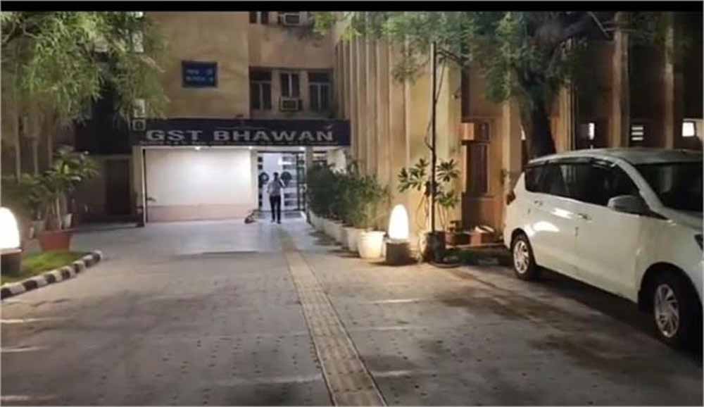 फरीदाबाद स्थित जीएसटी कार्यालय में सीबीआई की टीम ने की रेड, धोखाधड़ी से जुड़ा है मामला
