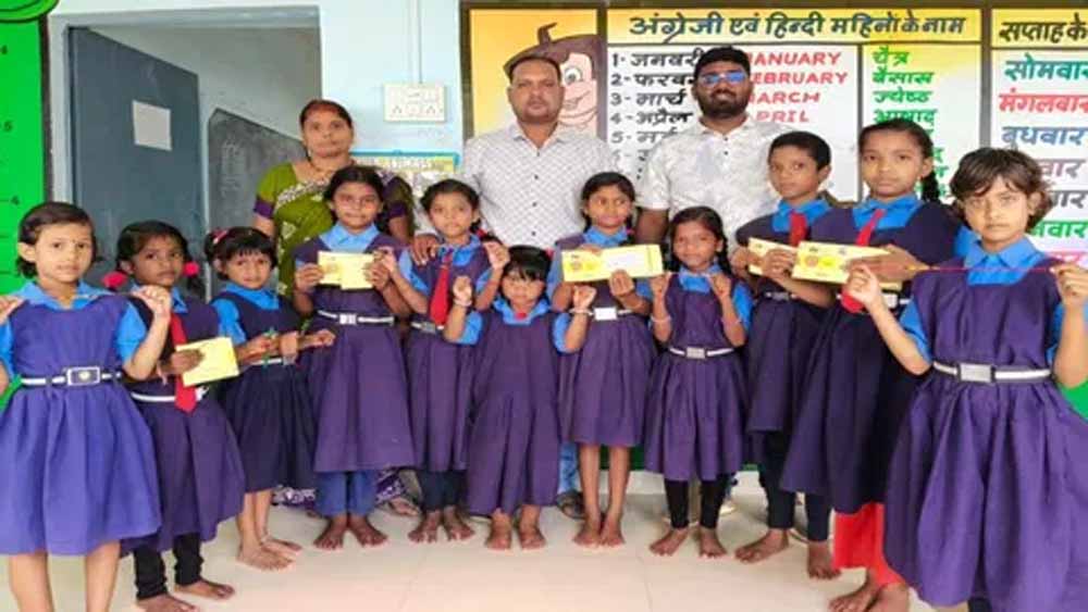 रक्षाबंधन पर देशभक्ति की डोरी: छत्तीसगढ़ की बेटियों ने कश्मीर में तैनात सैनिकों को भेजीं राखियां