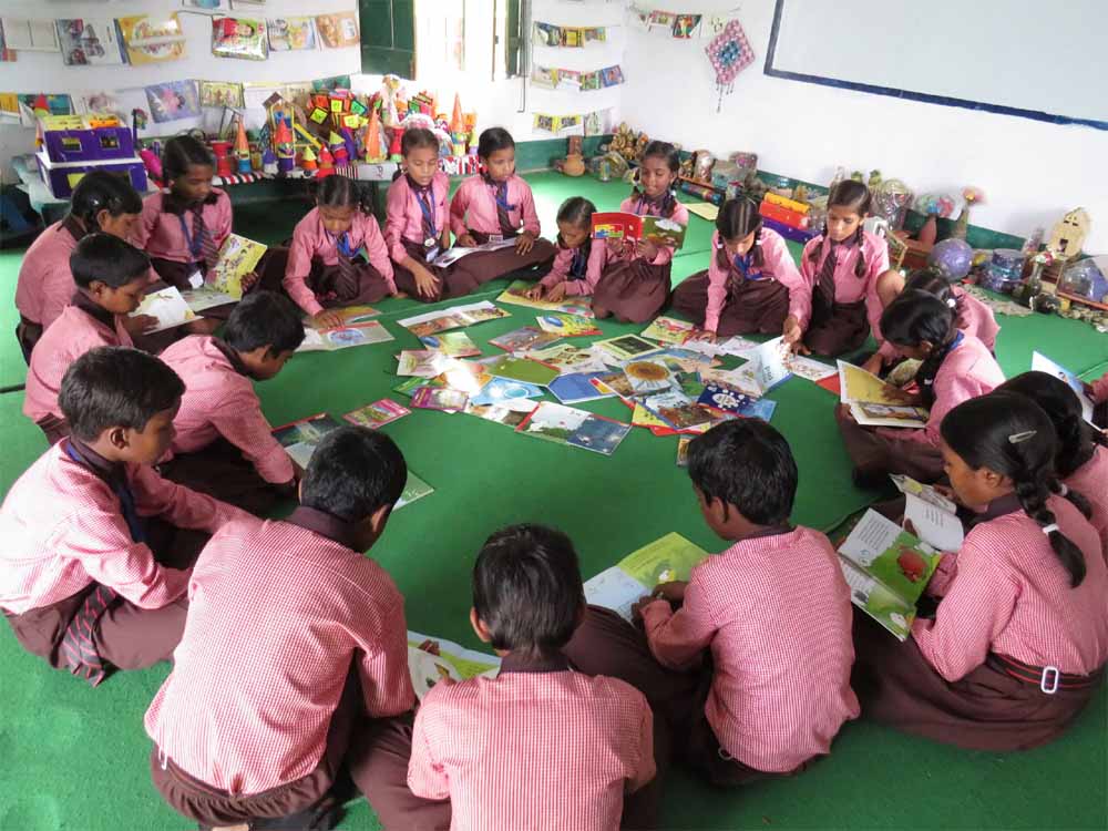 यूपी प्राथमिक स्कूल विलय मामला: एकल पीठ के फैसले के खिलाफ डबल बेंच में अपील, सुनवाई आज