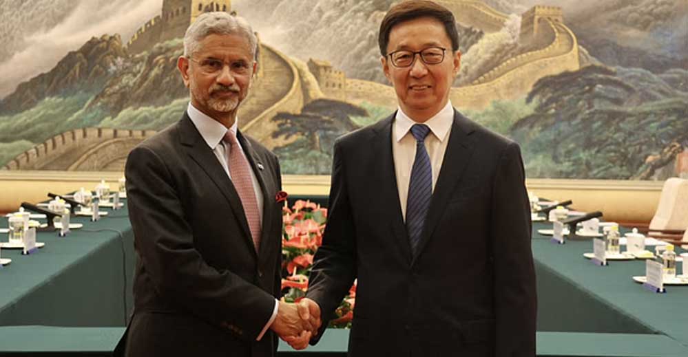 5 साल बाद चीन पहुंचे जयशंकर, उपराष्ट्रपति से की मुलाकात, कल SCO समिट में करेंगे शिरकत