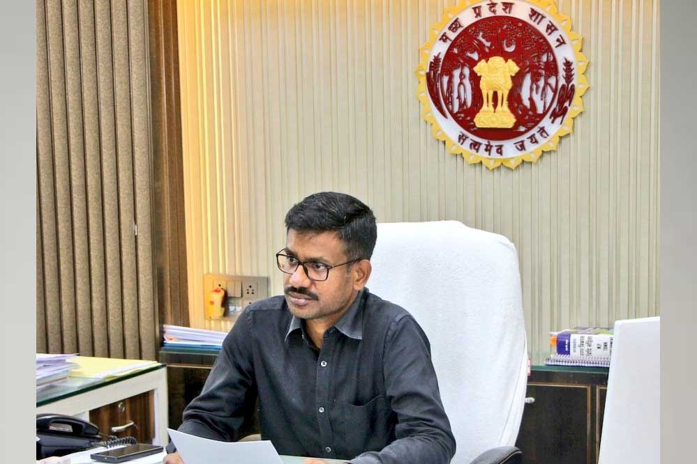 कलेक्टर ने की लोगों से सावधानी बरतने की अपील