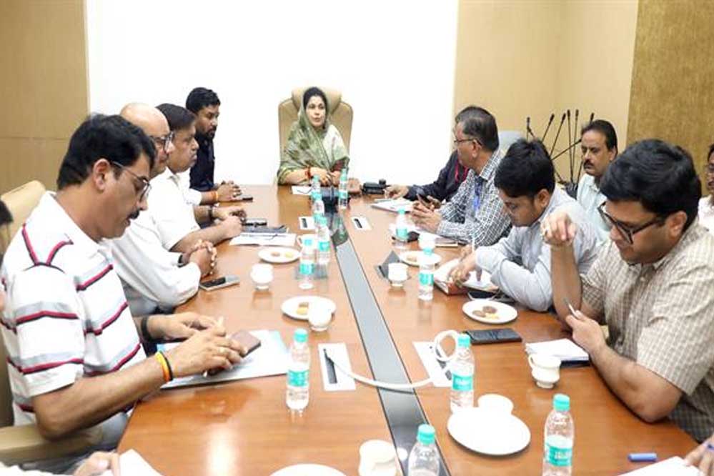 राज्यमंत्री श्रीमती गौर ने पटेल नगर कॉलोनाईजर के विरूद्ध एफआईआर कराने के निर्देश