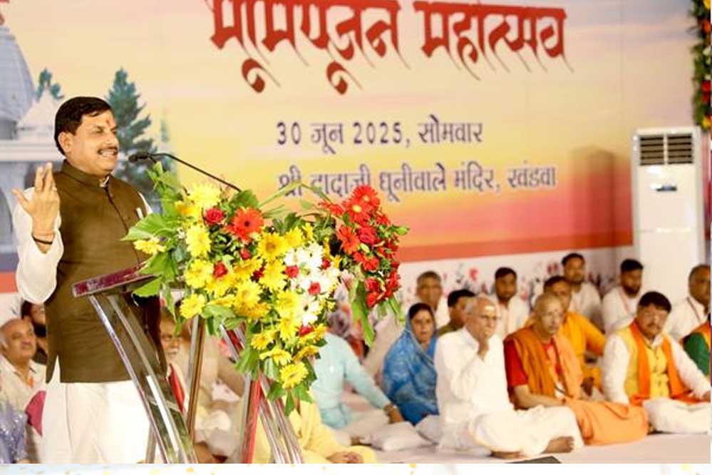 लाखों भक्तों की आस्था और श्रद्धा का प्रतीक है धूनी वाले दादा का मंदिर: मुख्यमंत्री डॉ. यादव