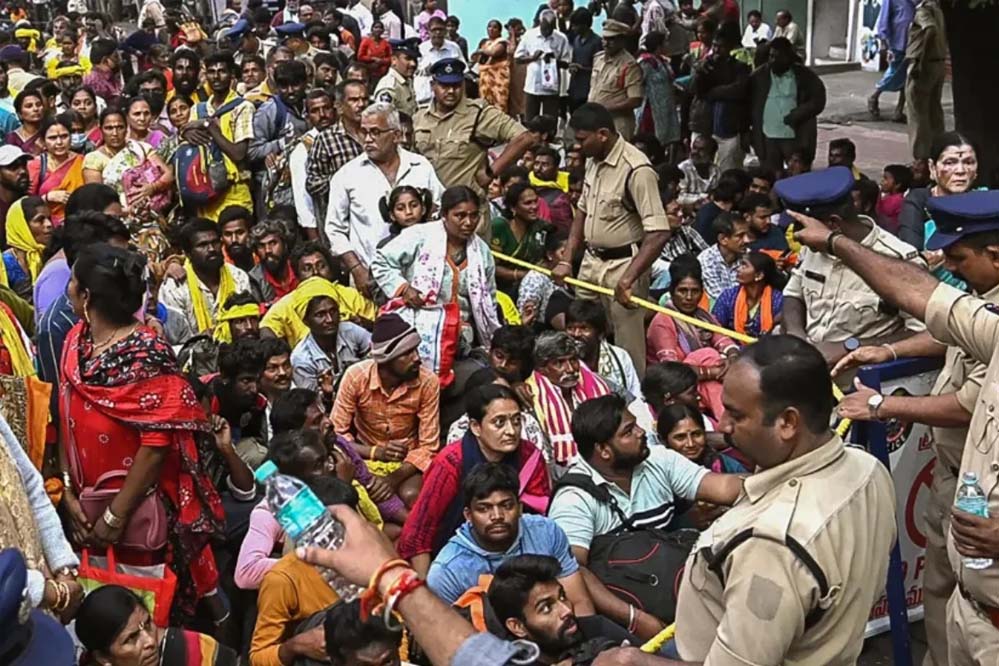 उत्तराखंड: हरिद्वार के मनसा देवी मंदिर में मची भगदड़, अब तक 6 लोगों की मौत