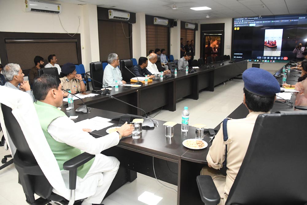 अतिवर्षा की स्थिति पर नजर रखें और जान-माल के बचाव को दें प्राथमिकता: मख्यमंत्री डॉ. यादव