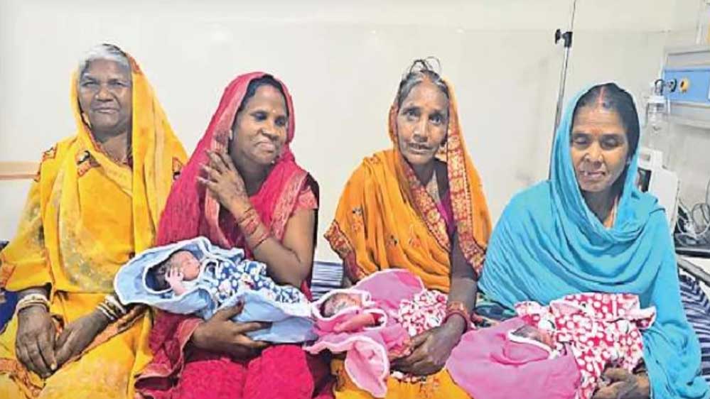 सरगुजा में एक प्रसूता ने 3 बच्चों को जन्म दिया, महिला ने दो अलग-अलग अस्पतालों में इन बच्चों को जन्म दिया