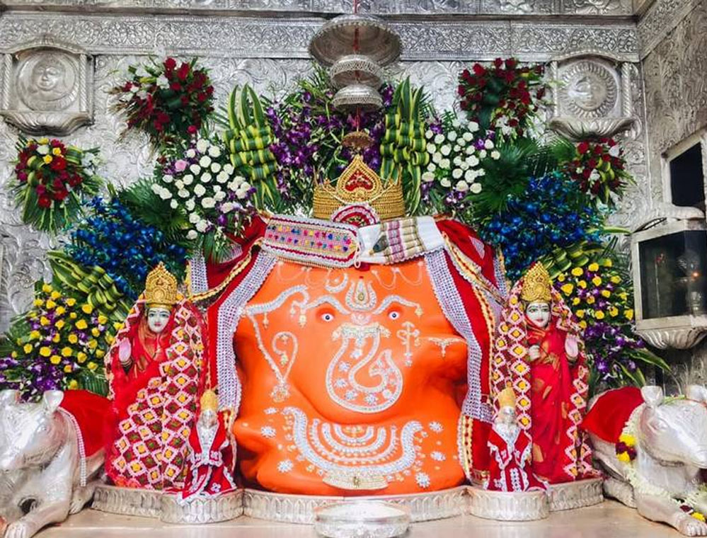 इंदौर : खजराना गणेश का नया सोने का मुकुट बनेगा, डिजाइन भी फाइनल हो गई ,पहले 3 किलो चांदी का मुकुट बनेगा