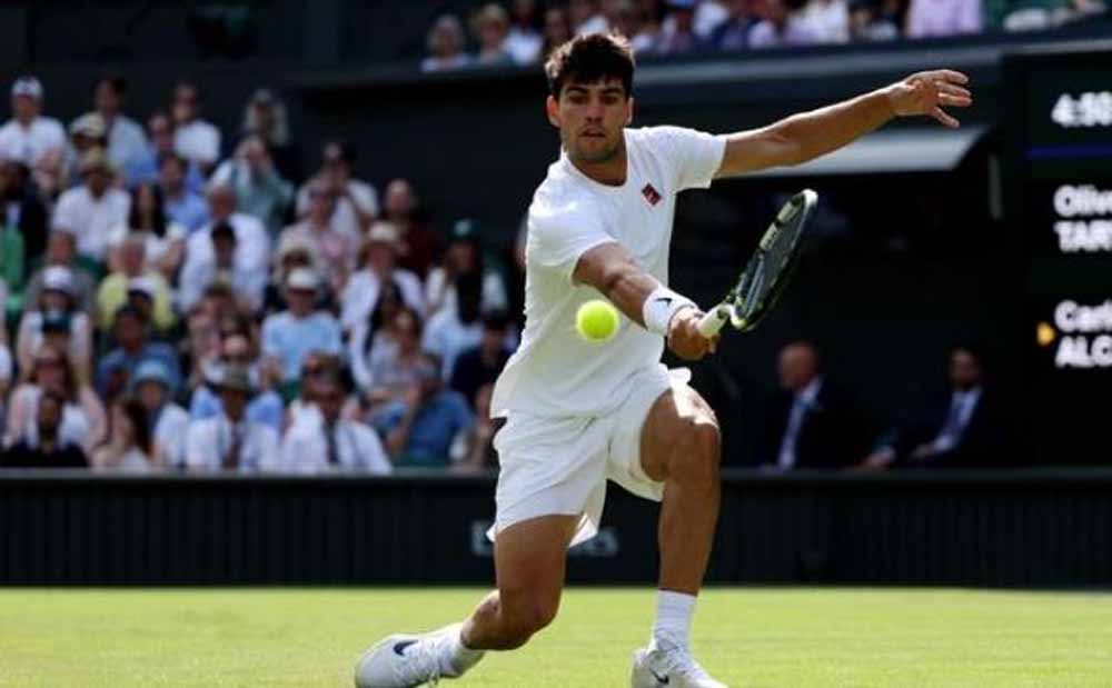 विंबलडन 2025: अल्कराज़ ने क्वालिफायर ऑली टार्वेट को हराया, तीसरे दौर में बनाई जगह