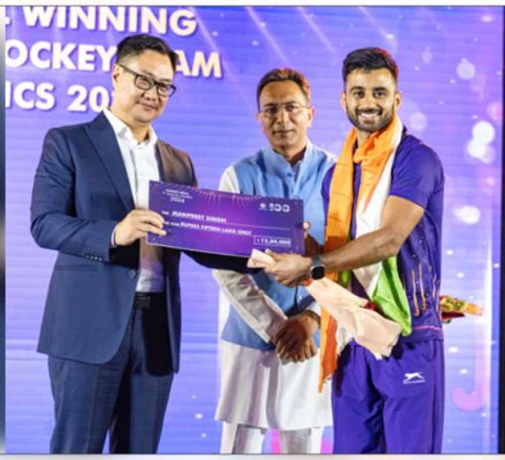 ‘हम करके दिखाते हैं’: अदाणी ग्रुप के अशोक परमार ने गोल्ड जीतकर रच दी मिसाल