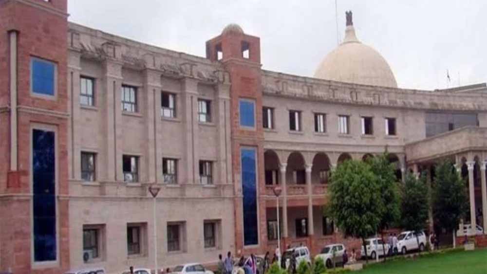 सुपर कॉरिडोर पर बनाए गए मल्हारगंज तहसील के नए भवन में कामकाज हुआ शुरू