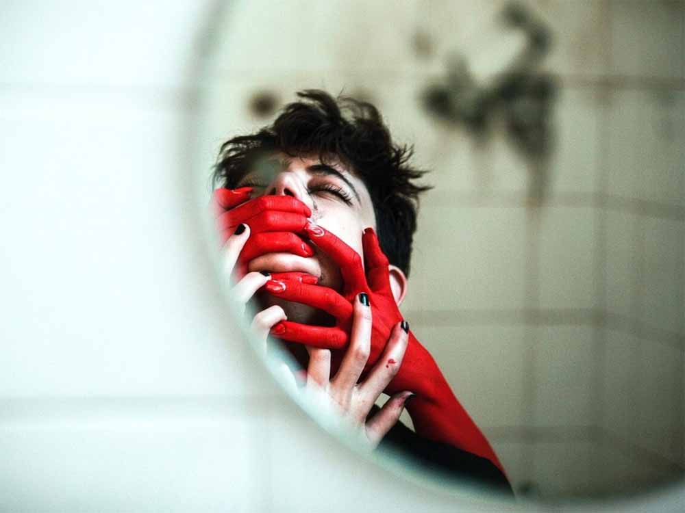 ऐसे खुला राज, नाबालिग छात्र से बनाती थी शारीरिक संबंध, मुंबई के बड़े स्कूल की टीचर का कांड