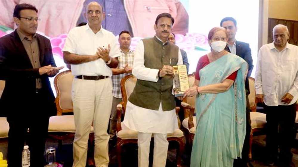 अंगदान दूसरे के जीवन में रौशनी करने जैसा अनमोल दान : उप मुख्यमंत्री शुक्ल