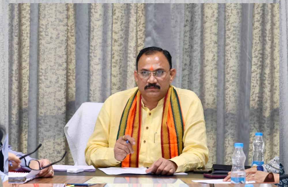 रायपुर : राज्य के सबसे बड़े अस्पताल को मिलेगा नया स्वरूप : स्वास्थ्य मंत्री श्याम बिहारी जायसवाल