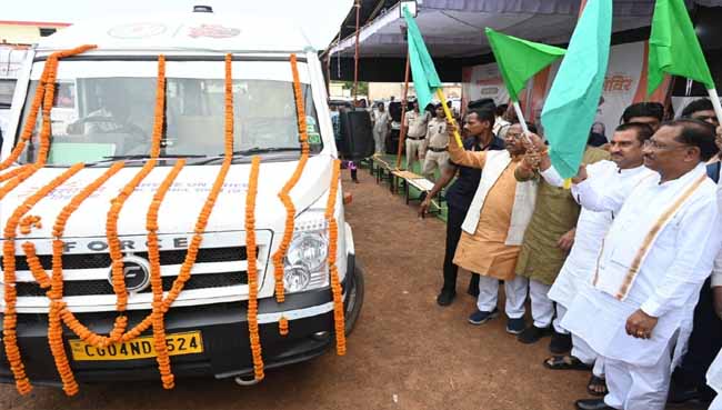 रायपुर : विष्णु के सुशासन में ग्रामीणों की समस्याओं का हो रहा त्वरित निराकरण