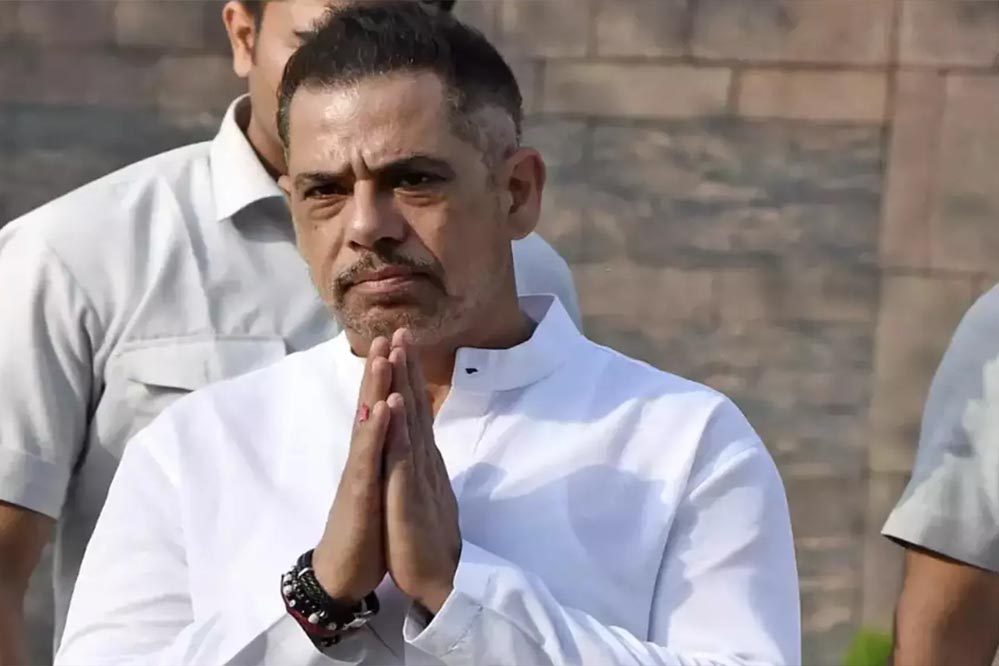 रॉबर्ट वाड्रा को राउंड 28 अगस्त तक कोर्ट में पेश होने का नोटिस, ED ने बताया ‘स्पष्ट मनी लॉन्ड्रिंग केस’