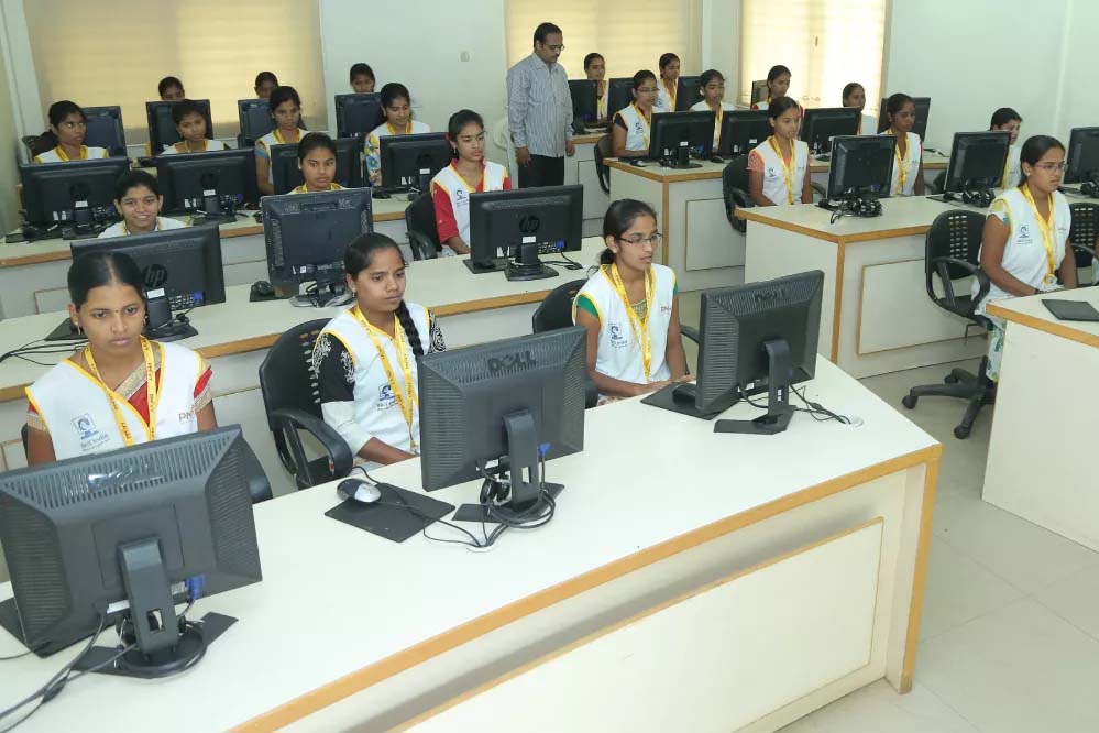 PMKVY स्कीम में कुरुक्षेत्र के युवाओं ने मारी बाज़ी, हरियाणा का यह जिला सबसे पीछे