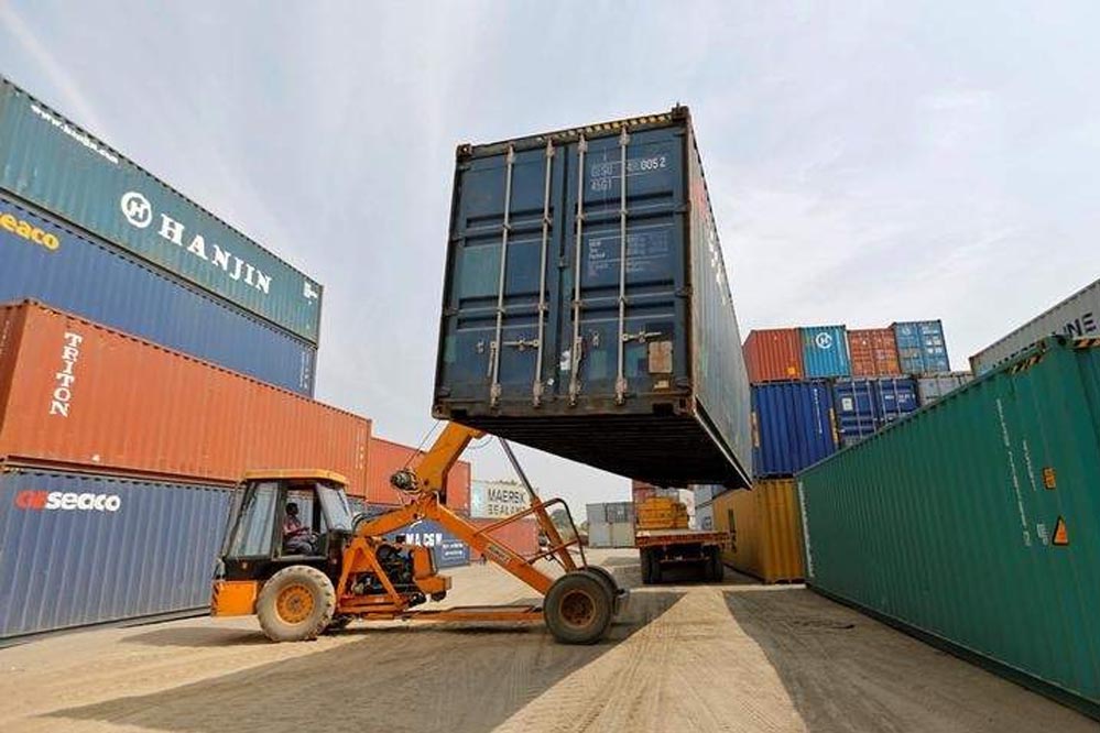 खेती से थाली तक खतरा: विदेशी कृषि आयात से कैसे बचाए भारत के किसान?