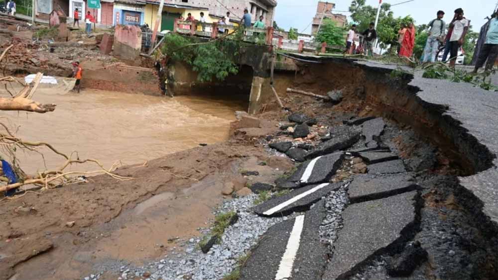 बोधगया में बाढ़ का पानी घटा, लेकिन लोग अभी भी कठिन जीवन जीने को मजबूर