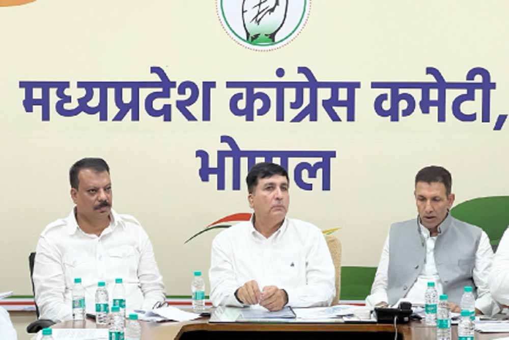 एमपी कांग्रेस के वरिष्ठ नेता ने दिया इस्तीफा, पार्टी में मची हलचल