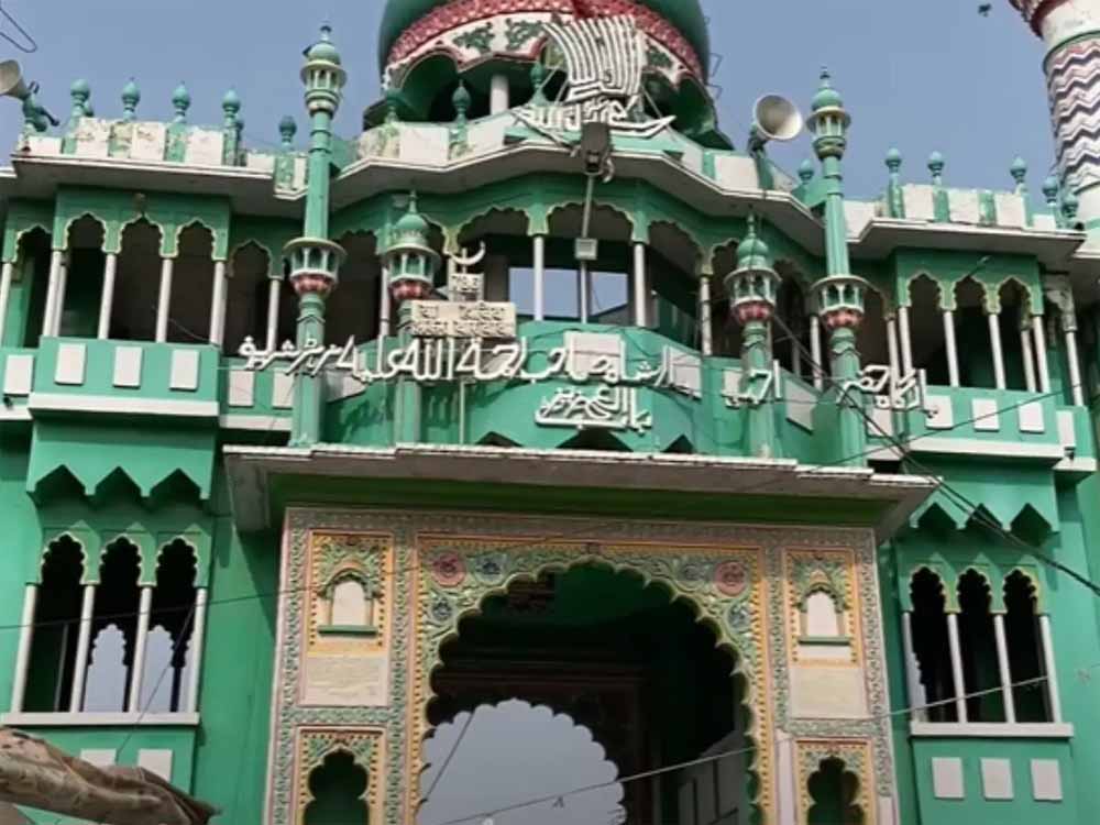 अनूठी मिसाल: दरगाह में 3 दिन तक जन्माष्टमी उत्सव, गूंजे कान्हा के भजन-कीर्तन