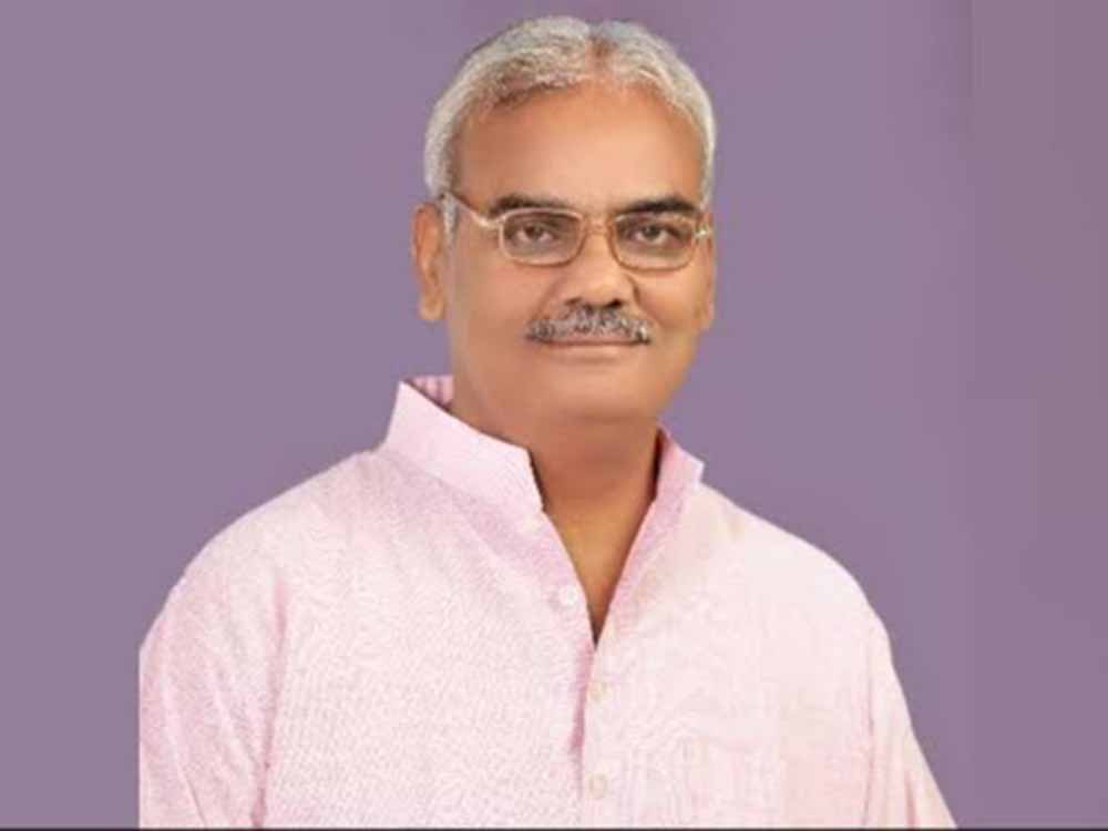 प्रदेश में विलायती बबूल का प्रभावी उन्मूलन आवश्यक: पंचायती राज मंत्री