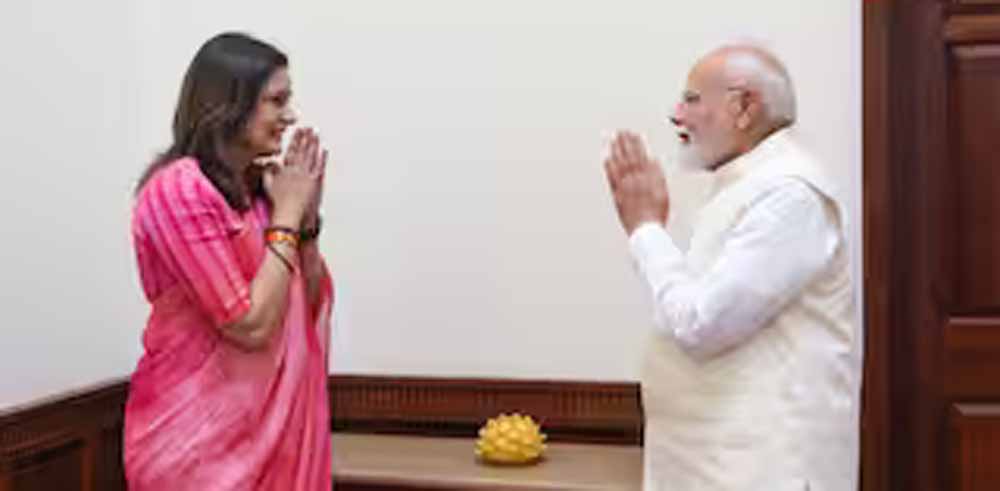 प्रियंका चतुर्वेदी की पीएम मोदी से मुलाकात के बाद सियासी हलचल तेज, BJP में एंट्री तय?