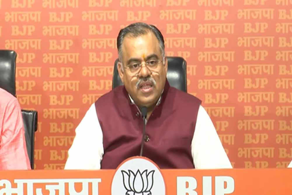 तरुण चुघ का हमला: पंजाब डूब रहा है और सीएम मान तमिलनाडु में सैर कर रहे हैं