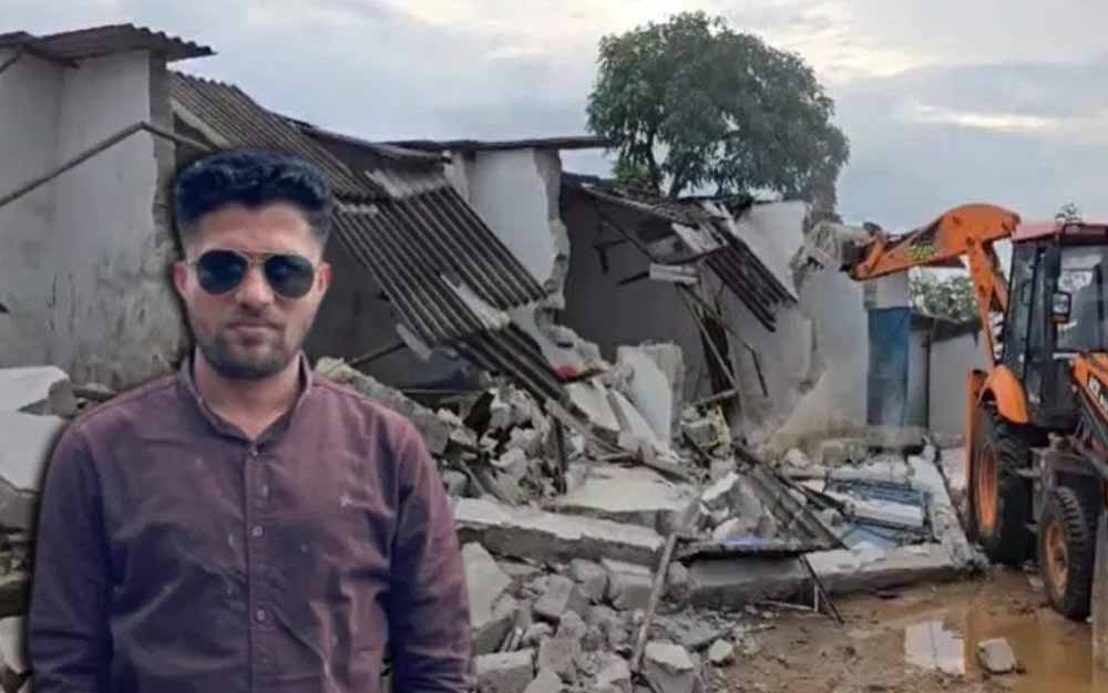 पत्रकार मुकेश चंद्रकार हत्याकांड में कड़ा एक्शन, प्रशासन ने आरोपित ठिकानों पर चलवाया बुलडोजर