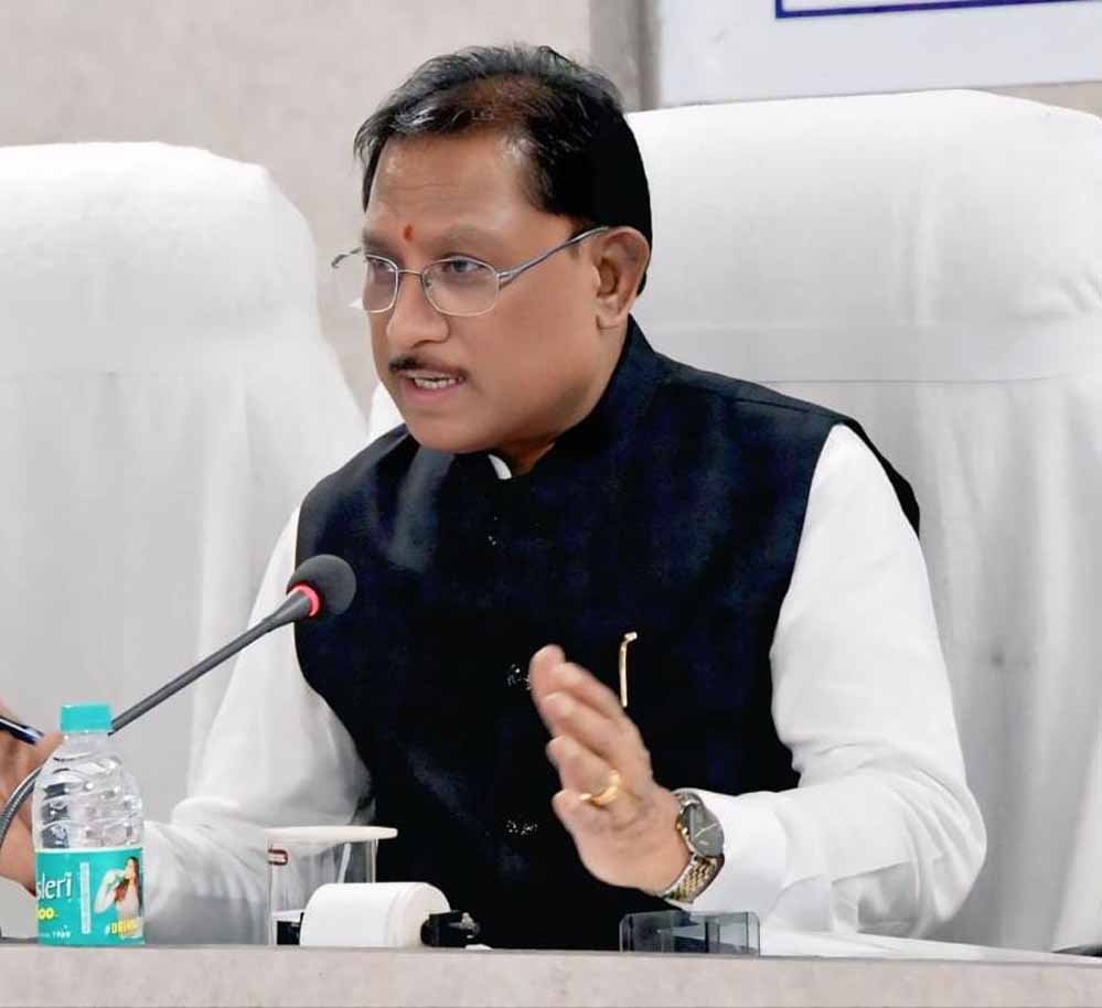 रायपुर : मुख्यमंत्री विष्णु देव साय ने बाढ़ राहत कार्यों की समीक्षा की