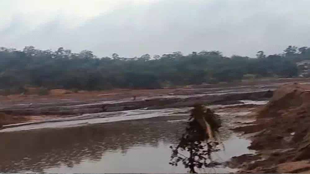 छत्तीसगढ़ में डैम फटा, 8 बह गए, 4 की मौत, गांवों में बाढ़ का कहर