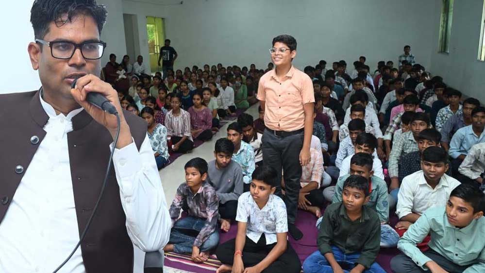 रायपुर : प्रयास आवासीय विद्यालय को मॉडल स्कूल बनाने के लिए करे कार्य: वित्त मंत्री ओ.पी. चैधरी