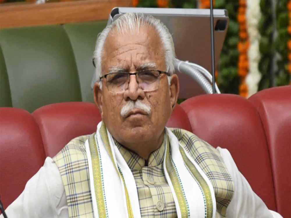 PS पूरन कुमार सुसाइड केस: हालात संभालने मैदान में उतरे मनोहर लाल खट्टर, करीबी सहयोगियों को भेजा